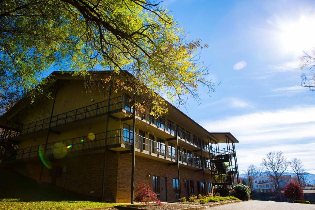 Hillside Lodge Lake Junaluska 외부 사진